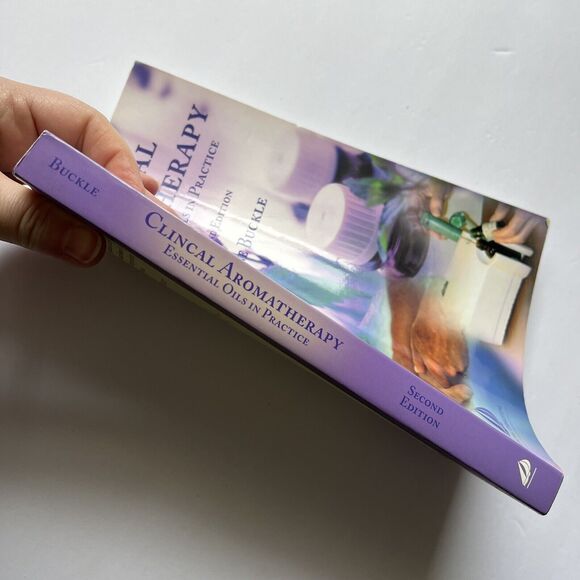Clinical Aromatherapy Essential Oils in Practice by Jane Buckle Paperback Book - Picture 7 of 8